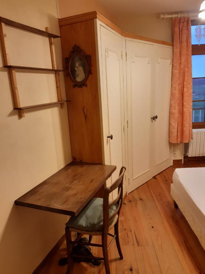 Chambres D'Hotes Sur La Courtine De Coucy Bagian luar foto
